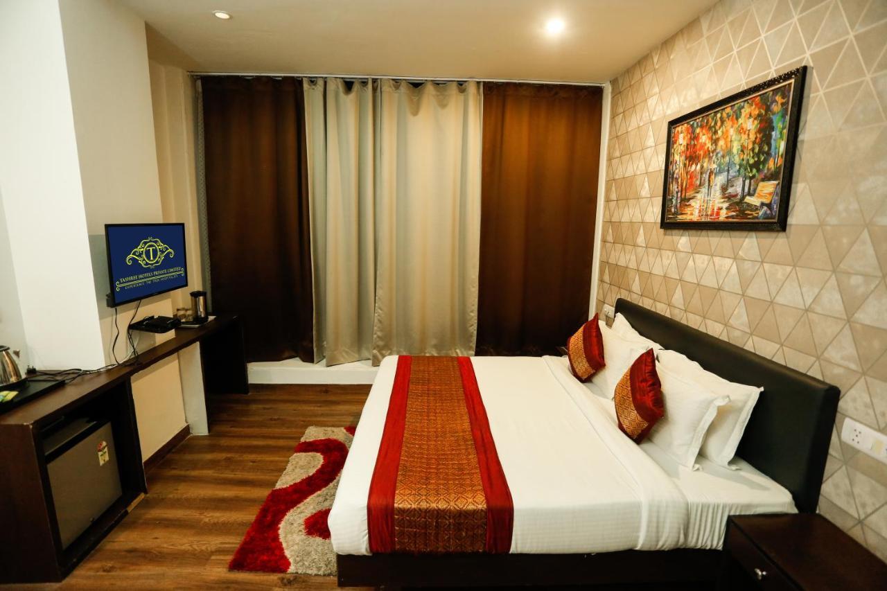 Airport Hotel Tashree New Delhi Exterior photo